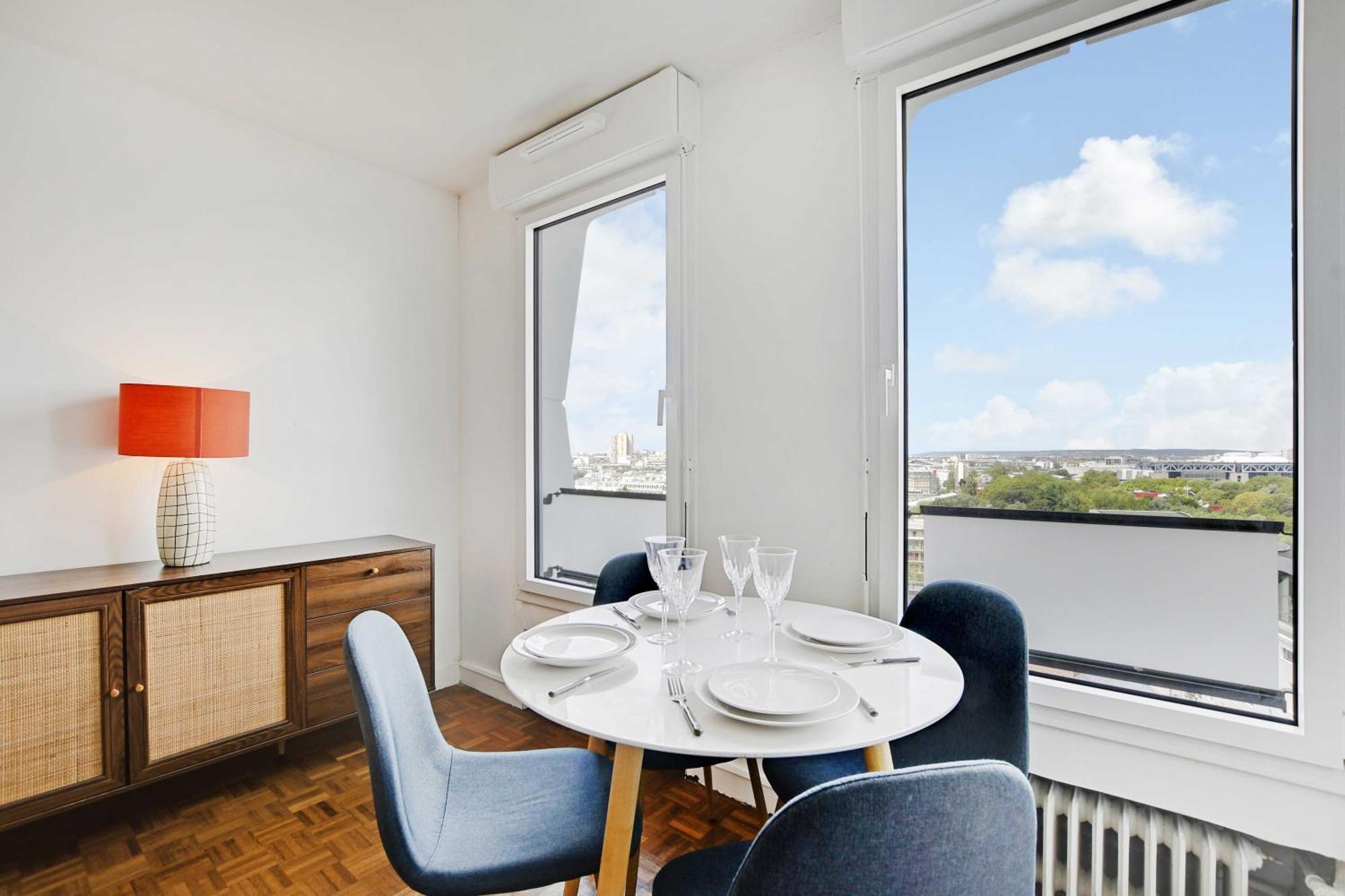 Amazing Panoramic View Facing Parc De La - 4p Appartement *